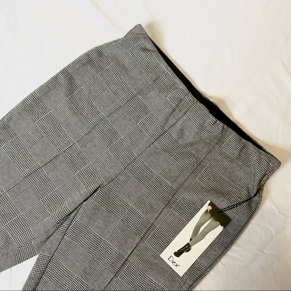 NEW Dex Plaid Leggings - Picture 3 of 7